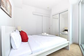 Downtown Toronto Condo near Scotiabank Arena