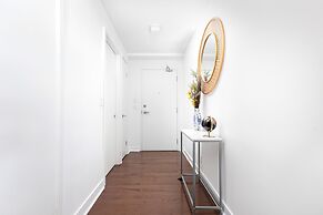 Downtown Toronto Condo near Scotiabank Arena