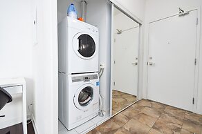 Downtown Toronto Condo near Scotiabank Arena