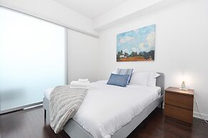 Downtown Toronto Condo near Scotiabank Arena