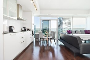 Downtown Toronto Condo near Scotiabank Arena