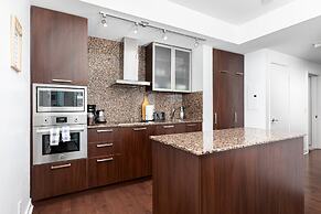 Downtown Toronto Condo near Scotiabank Arena