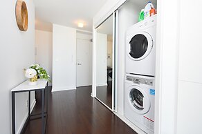 Downtown Toronto Condo near Scotiabank Arena