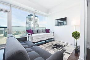 Downtown Toronto Condo near Scotiabank Arena