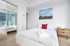 Downtown Toronto Condo near Scotiabank Arena