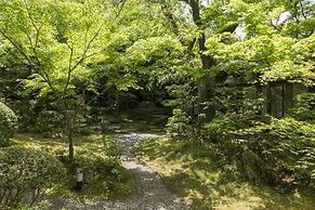 Nanzenji sando KIKUSUI