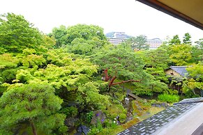 Nanzenji sando KIKUSUI