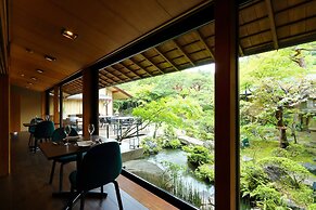 Nanzenji sando KIKUSUI