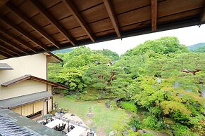 Nanzenji sando KIKUSUI