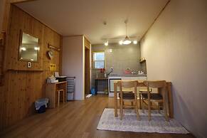 Jeju Herb Pension Oz