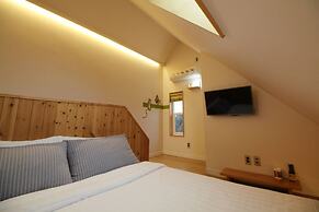 Jeju Herb Pension Oz