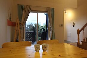 Jeju Herb Pension Oz