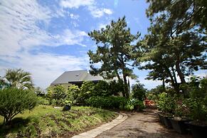 Jeju Herb Pension Oz