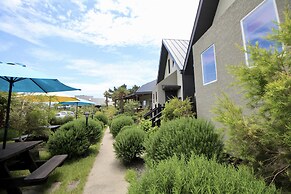 Jeju Herb Pension Oz