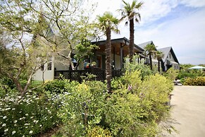 Jeju Herb Pension Oz