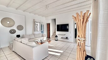 Amperian Mykonos Suites & Villas