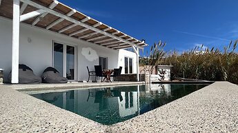 Amperian Mykonos Suites & Villas