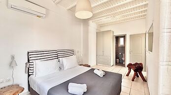 Amperian Mykonos Suites & Villas