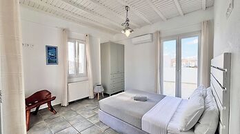 Amperian Mykonos Suites & Villas