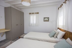 Amperian Mykonos Suites & Villas