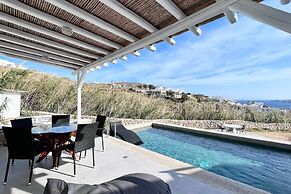 Amperian Mykonos Suites & Villas