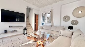 Amperian Mykonos Suites & Villas