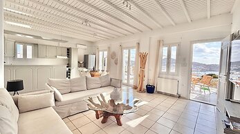 Amperian Mykonos Suites & Villas