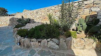 Amperian Mykonos Suites & Villas