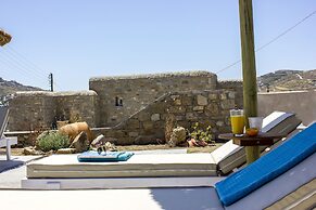 Amperian Mykonos Suites & Villas