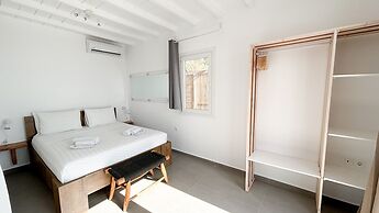 Amperian Mykonos Suites & Villas