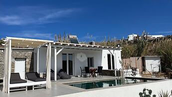 Amperian Mykonos Suites & Villas
