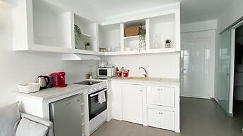 Amperian Mykonos Suites & Villas