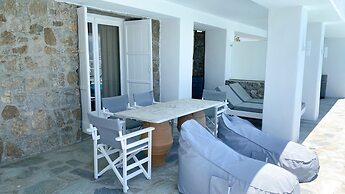 Amperian Mykonos Suites & Villas