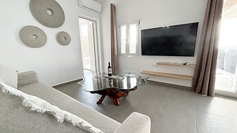 Amperian Mykonos Suites & Villas