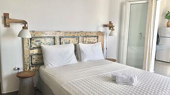 Amperian Mykonos Suites & Villas