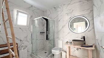 Amperian Mykonos Suites & Villas