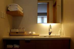 Kyoto Shinmachi Rokkaku Hotel grandereverie