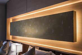 Kyoto Shinmachi Rokkaku Hotel grandereverie