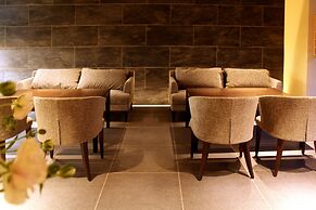 Kyoto Shinmachi Rokkaku Hotel grandereverie