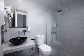 Enattica Monastiraki Living