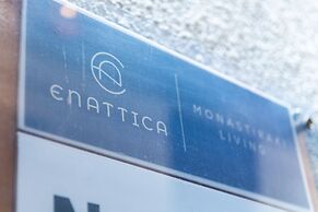 Enattica Monastiraki Living