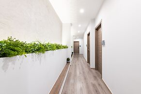 Enattica Monastiraki Living