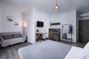 Enattica Monastiraki Living