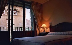 Hostal las Coronas