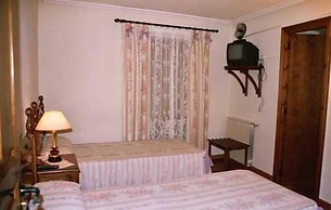 Hostal las Coronas