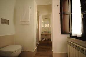 Suite Home Trani