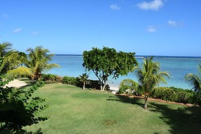 Villasun Seafront Apartment at Cap Ouest