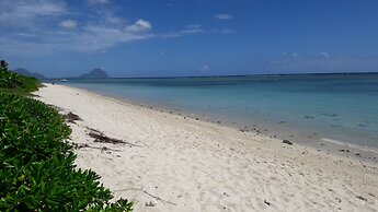 Villasun Seafront Apartment at Cap Ouest