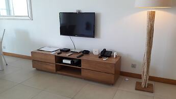 Villasun Seafront Apartment at Cap Ouest