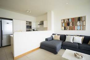 Villasun Seafront Apartment at Cap Ouest